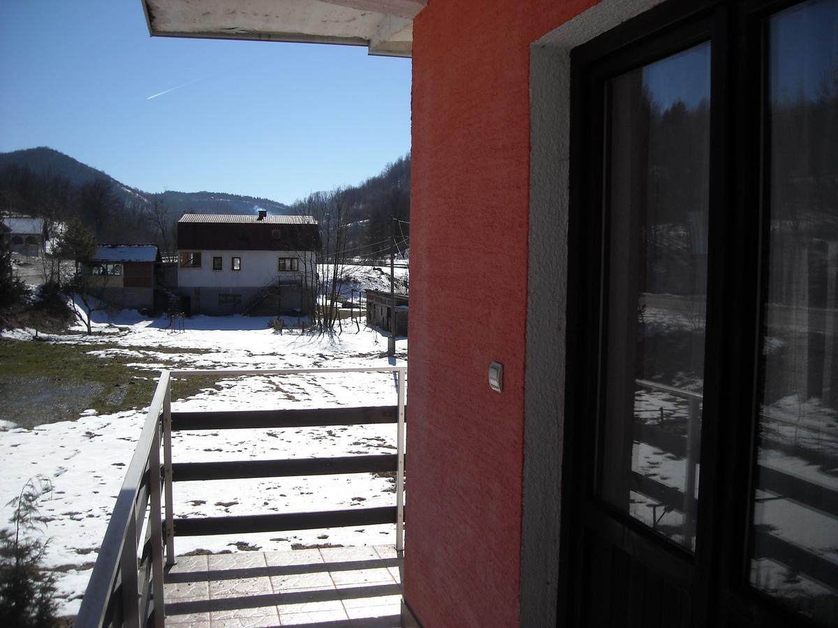 Motel Sretno Good Luck Trnovo Екстериор снимка